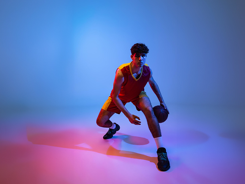 深圳力克青岛史密斯30+6+6韦瑟斯庞25+9+6米奇23+15